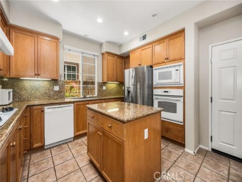 67  Canopy  , Irvine, CA