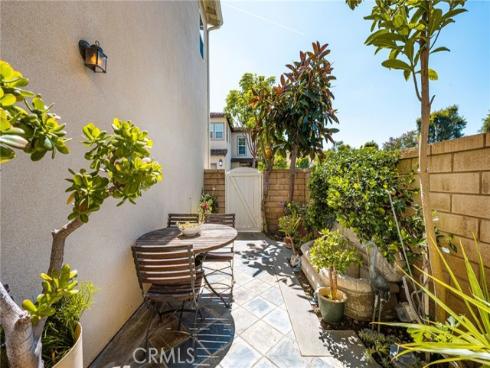 67  Canopy  , Irvine, CA