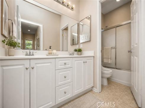 67  Canopy  , Irvine, CA