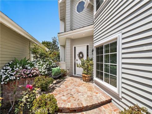21  Emerald  , Irvine, CA