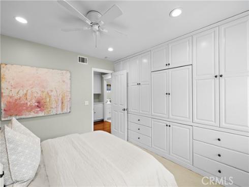 21  Emerald  , Irvine, CA