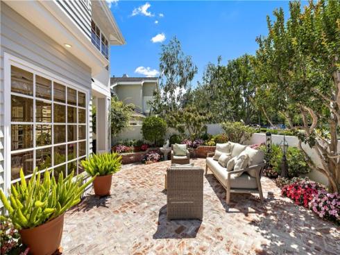 21  Emerald  , Irvine, CA