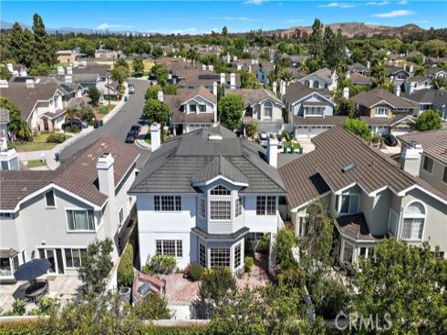 21  Emerald  , Irvine, CA