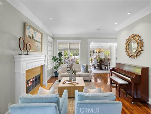 21  Emerald  , Irvine, CA