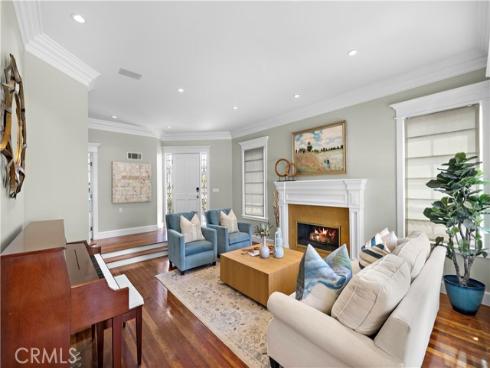 21  Emerald  , Irvine, CA