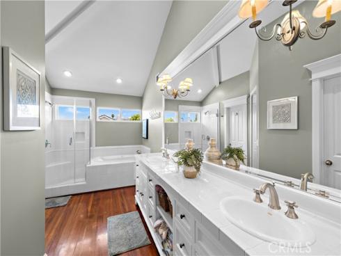 21  Emerald  , Irvine, CA
