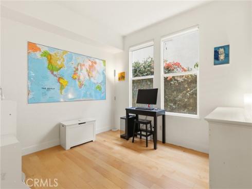 5  Upland  , Irvine, CA