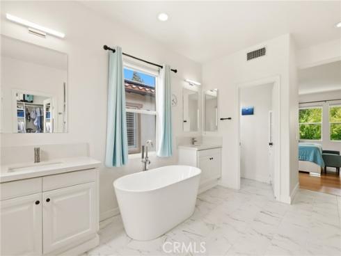 5  Upland  , Irvine, CA