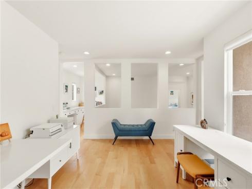 5  Upland  , Irvine, CA