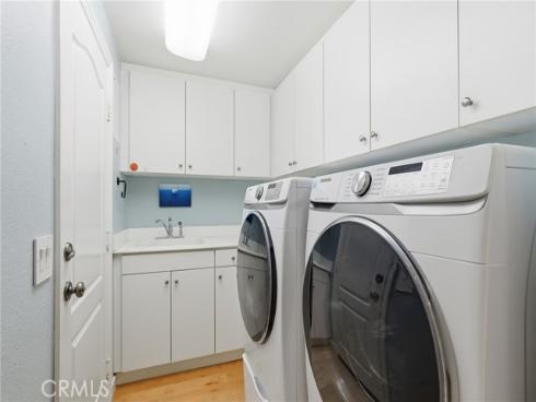 5  Upland  , Irvine, CA
