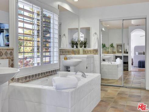 92 Winslow Lane, Irvine, CA