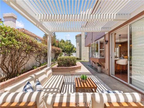 9 Terraza , Irvine, CA