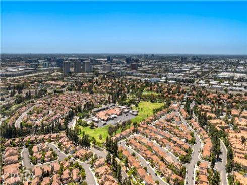 9 Terraza , Irvine, CA