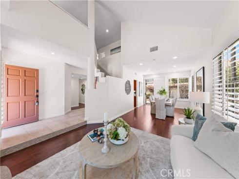 9 Terraza , Irvine, CA