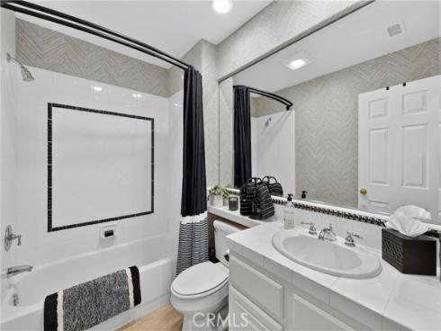 8  Castlebar  , Irvine, CA