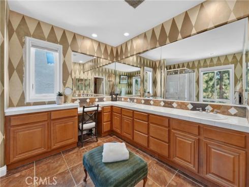 8  Castlebar  , Irvine, CA