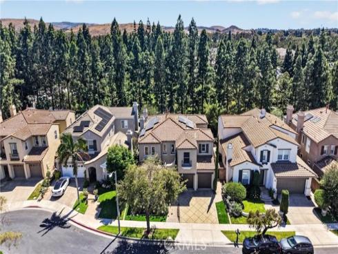 8  Castlebar  , Irvine, CA