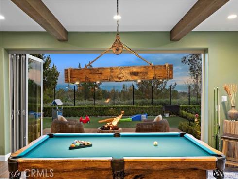 137  Sunset  , Irvine, CA