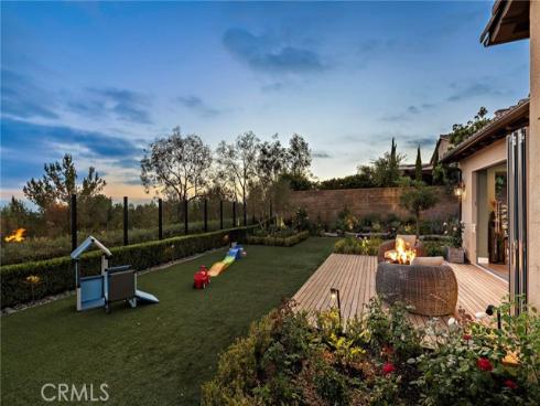 137  Sunset  , Irvine, CA