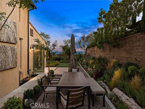 137  Sunset  , Irvine, CA