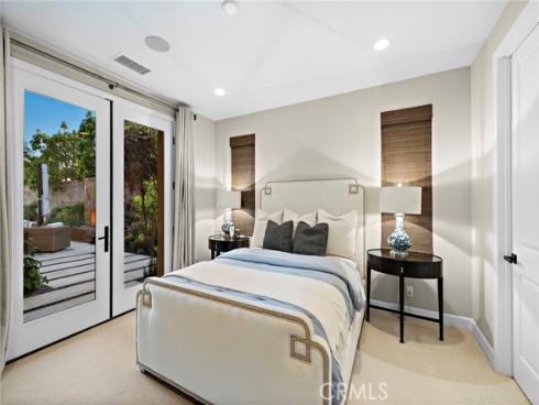 137  Sunset  , Irvine, CA