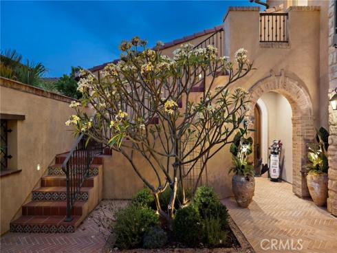 137  Sunset  , Irvine, CA