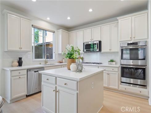 141 Fieldwood , Irvine, CA