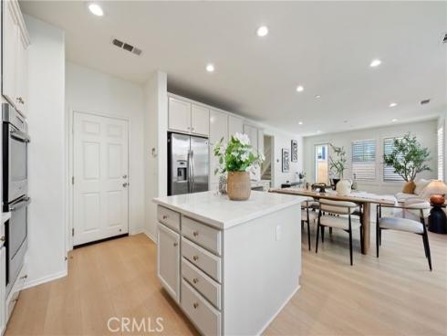 141 Fieldwood , Irvine, CA