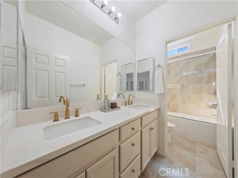 141 Fieldwood , Irvine, CA