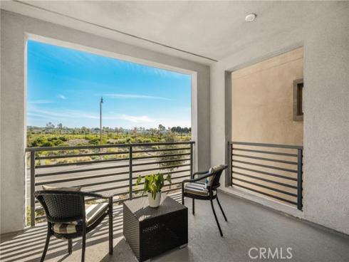 201 Lynx , Irvine, CA