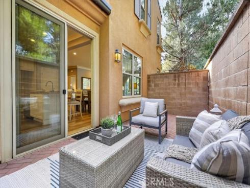 268 Overbrook , Irvine, CA