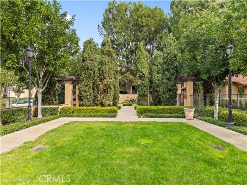 40 Trailing Vine , Irvine, CA