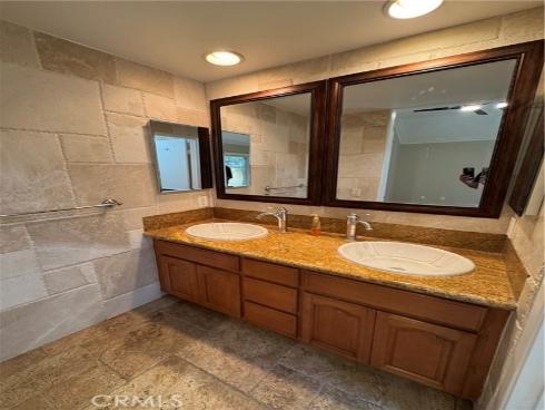 14 Avellino , Irvine, CA