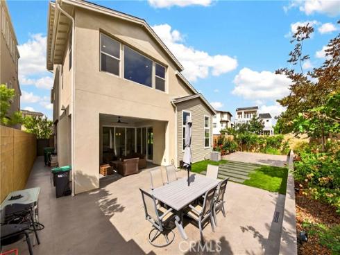 125 Source , Irvine, CA