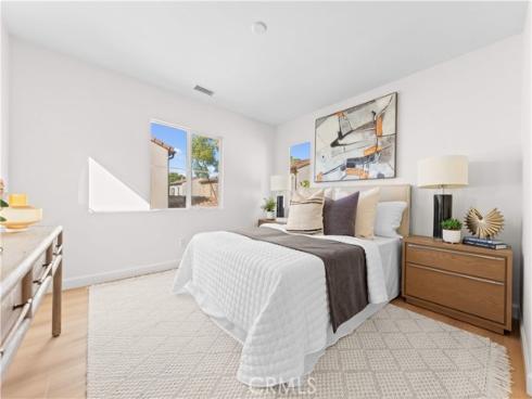 213 Great Lawn , Irvine, CA