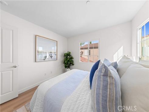 213 Great Lawn , Irvine, CA
