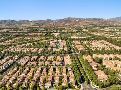 213 Great Lawn , Irvine, CA