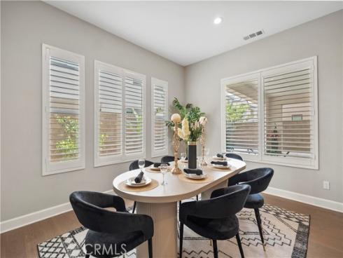 370 Sawbuck , Irvine, CA