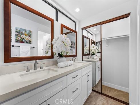 31 Claret , Irvine, CA