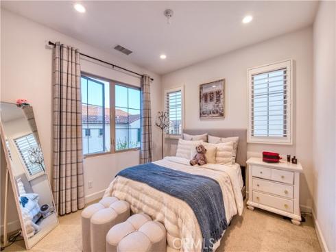 68 English Saddle , Irvine, CA