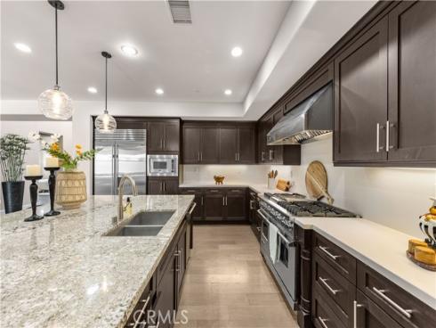 139  Sunset  , Irvine, CA