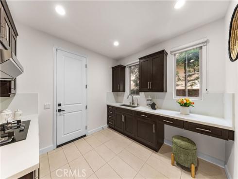 139  Sunset  , Irvine, CA