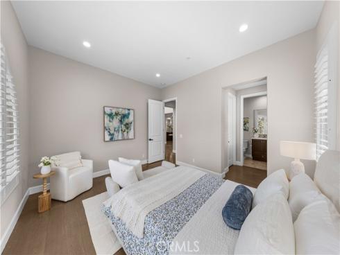 139  Sunset  , Irvine, CA
