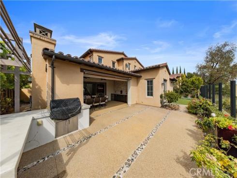 139  Sunset  , Irvine, CA