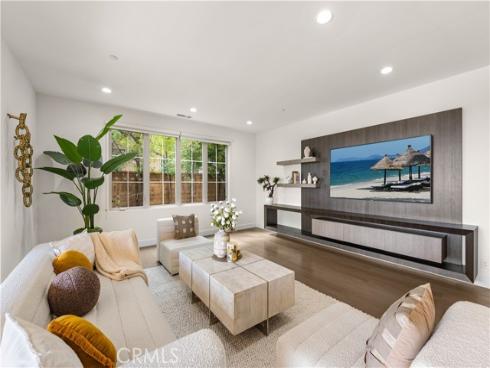 139  Sunset  , Irvine, CA