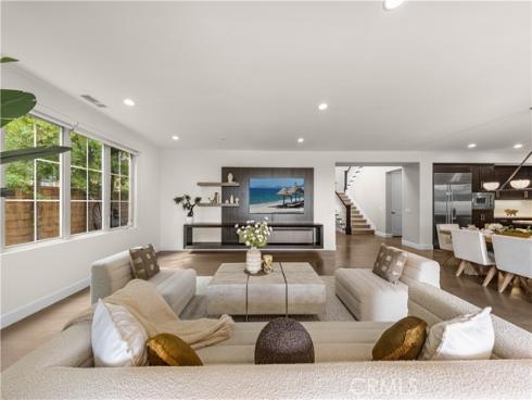 139  Sunset  , Irvine, CA