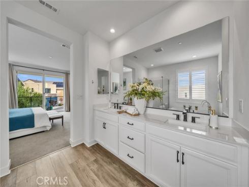 446  Chorus  , Irvine, CA
