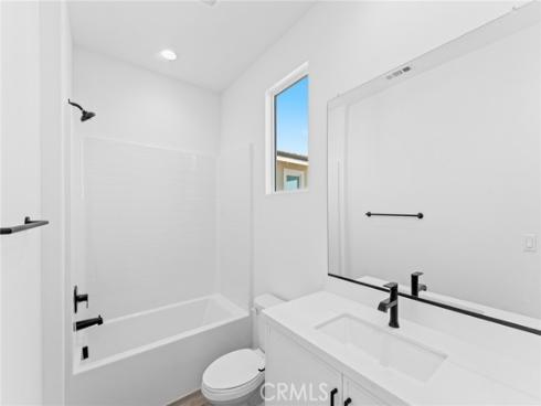 105 Moody , Irvine, CA