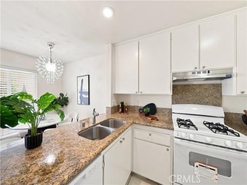 66  Golden Glen  4  Street, Irvine, CA