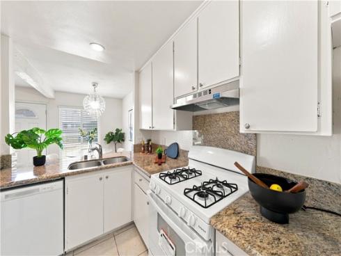 66  Golden Glen  4  Street, Irvine, CA